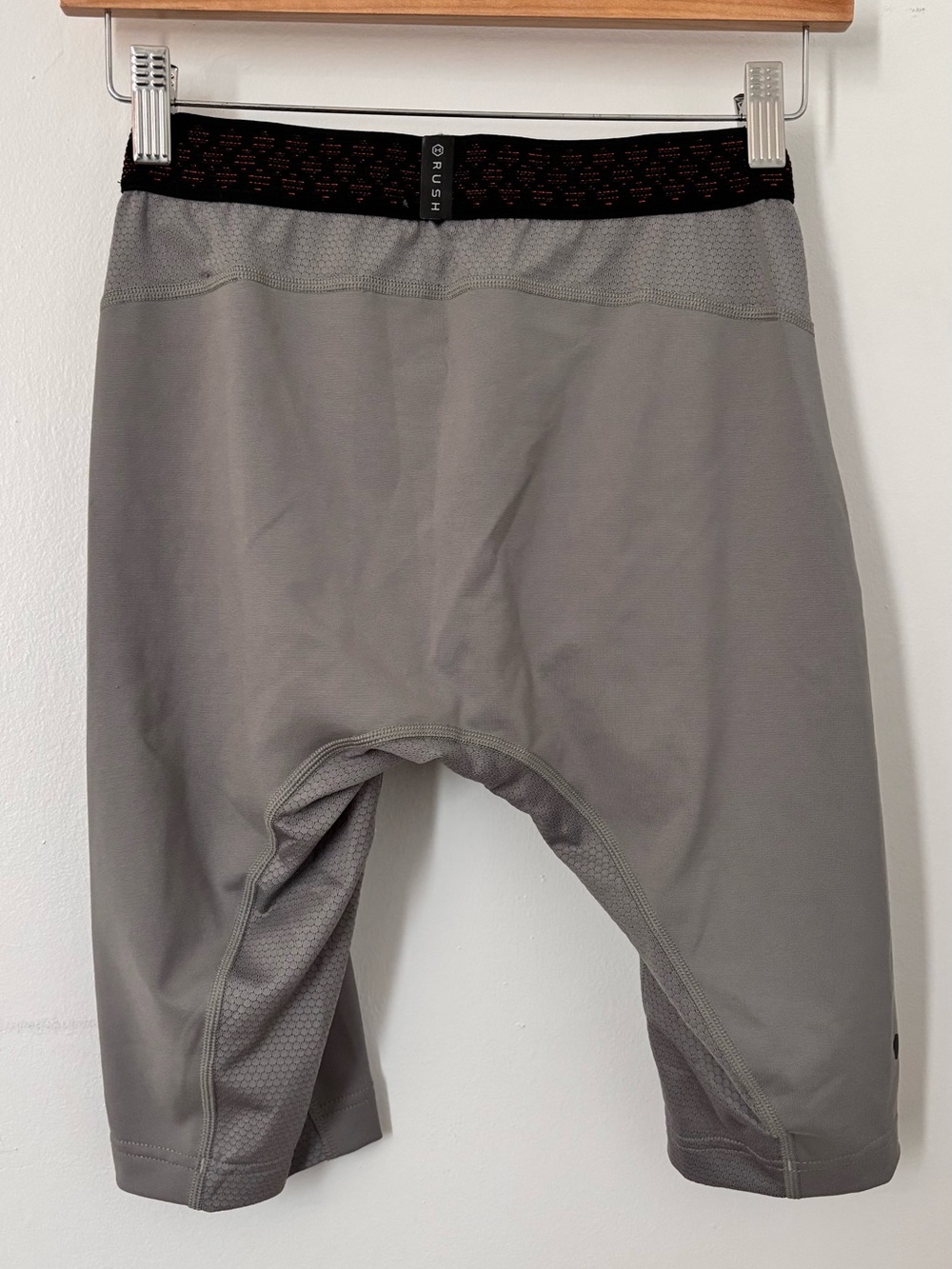 Under Armour Rush Compression Shorts – Gray / Black (Men's Size Small) - Picture 4 of 5